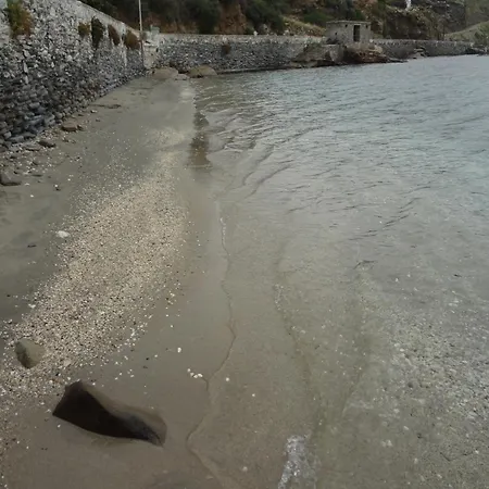 Βίλα In Front Of The Beach. *