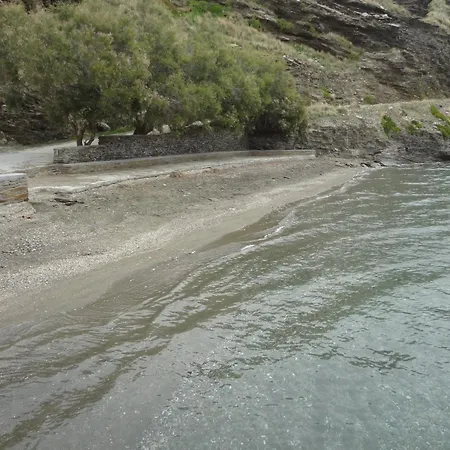 In Front Of The Beach. Βίλα *