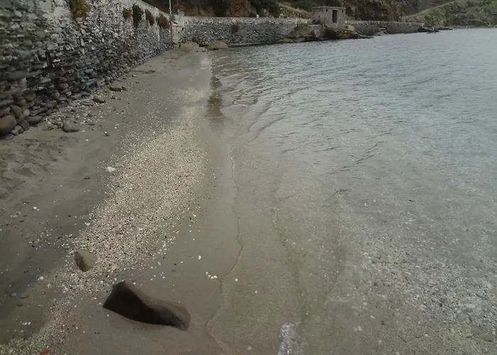 Вилла In Front Of The Beach. *