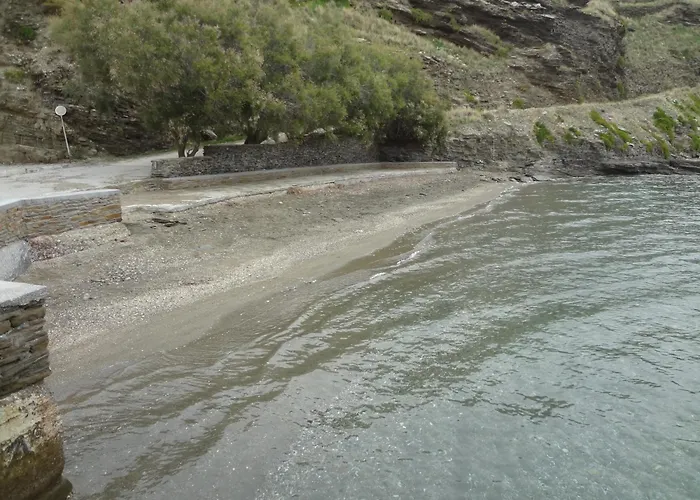 In Front Of The Beach. Вилла *